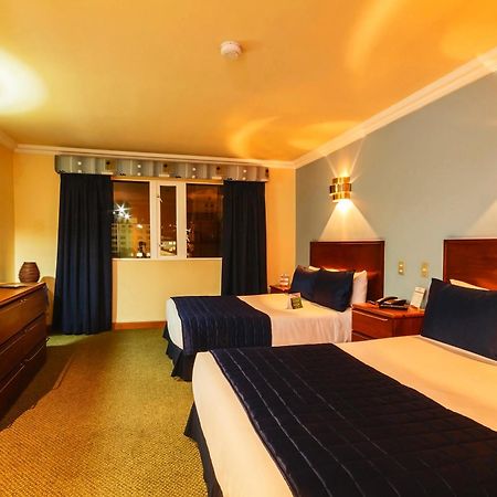 Hotel El Conquistador 昆卡 外观 照片